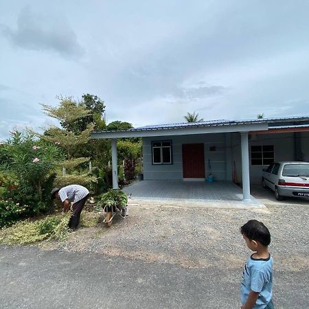 Makndak Roomstay Arau Exteriör bild