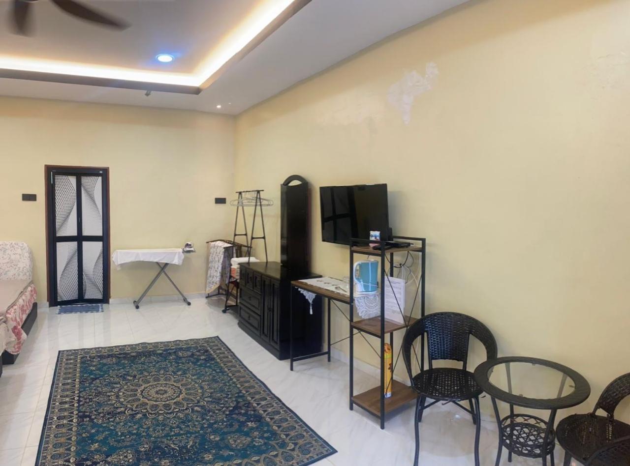 Makndak Roomstay Arau Exteriör bild